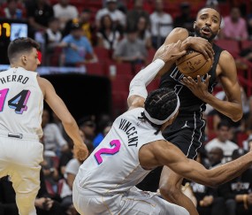 爱游戏体育-包含Karsa遭遇七连败，热火教练面临压力！的词条