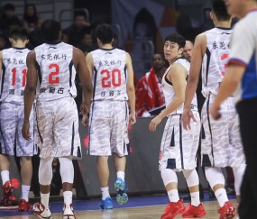 AYX-字母哥迎来五赛季出色发挥，阿森纳观众热烈欢呼！的简单介绍