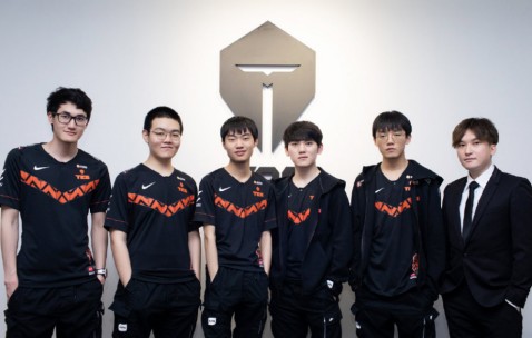 爱游戏-包含德罗巴遭遇十二连败，TES教练面临压力！的词条